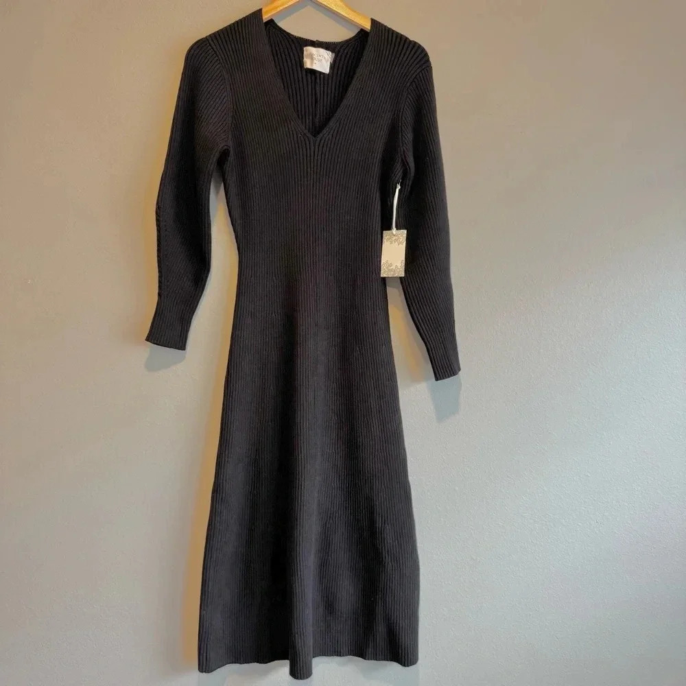 Hyacinth House Knit Sweater Dress V-Neck Long Sleeve Elegant Classy M - Picture 2 of 8